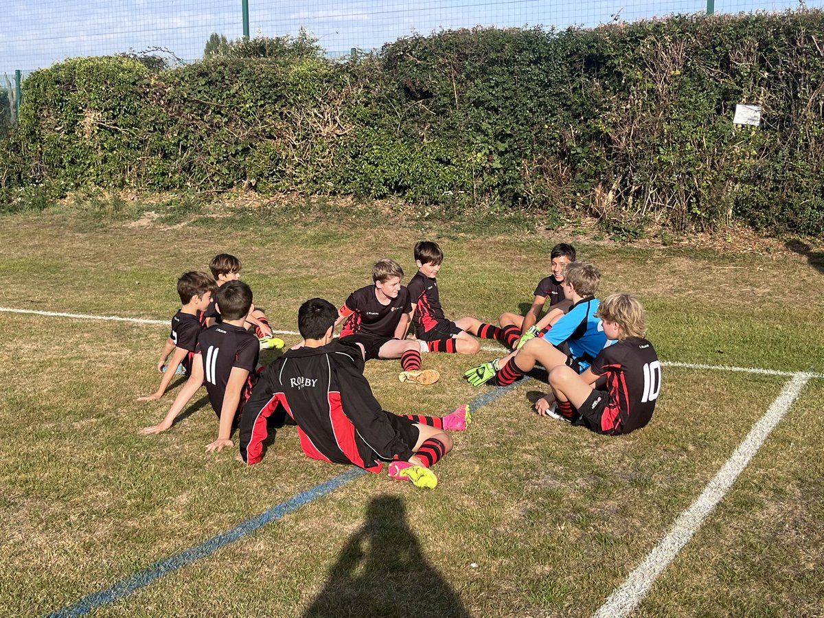 Fantastic morning of football yesterday during the Parkside tournament. Mr. Newton’s 1st XI displayed great football and effort, making it towards the semi finals👏🏼
