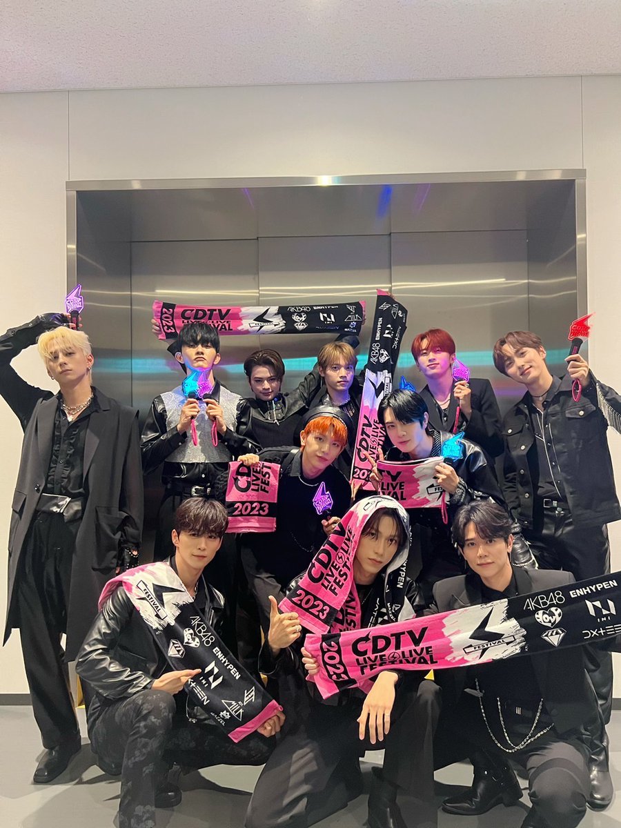 TBSCDTV's tweet photo. ⚡️#CDTVライブライブ⚡️
🎉フェスティバル2023🎉

本日出演✨
#INI から写真が届いたよ💗
今日のライブ記念に
お揃いでタオルも欲しくなりますよね😍

リアルで見れない方も...
【配信チケット🎫販売中！😘📡】
1週間視聴可能!👀👇
https://t.co/EPQBmsxqOL

開催日程⚡️9/16（土）～ 18（月）

#CDTV https://t.co/zcHXfbclSd