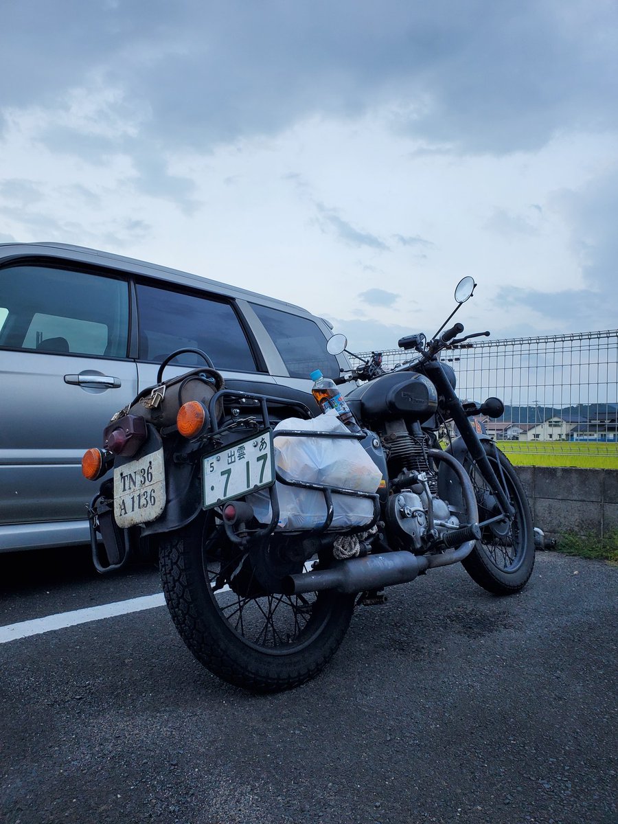 FORESTjjj's tweet photo. 隠密ピエロONE RIDEエンジョイから無事帰宅しました🤡
楽しかったです(^^)
#ONERIDE
#RoyalEnfield
#REBullet
#ロイヤルエンフィールド https://t.co/6ZzbNh62x4