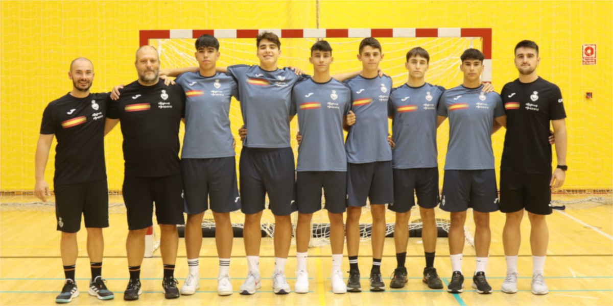 🇪🇸 #HISPANOS

Seis jugadores de Castilla y León en las Jornadas de Tecnificación Nacional

El Área Técnica de la Real Federación Española de Balonmano ha citado a 69 jugadores nacidos en 2006 y 2007.

🗞️ fcylbm.es/blog/2023/09/1…

#⃣ #CyLesBalonmano