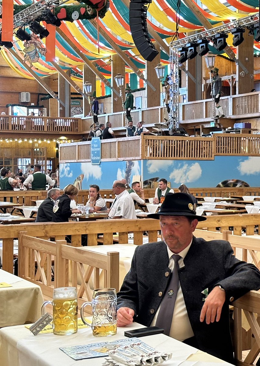 Tom Knieper tweet media