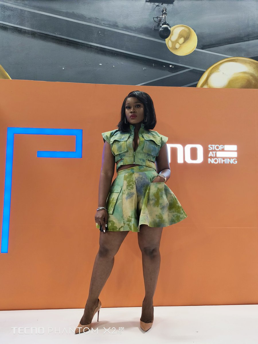 TECNOMobileNG's tweet photo. When your outfit matches the party vibes 😍 @Official_CeeC 

#BBNaijaxTECNO #BBNxTECNO https://t.co/5d5dfb310C