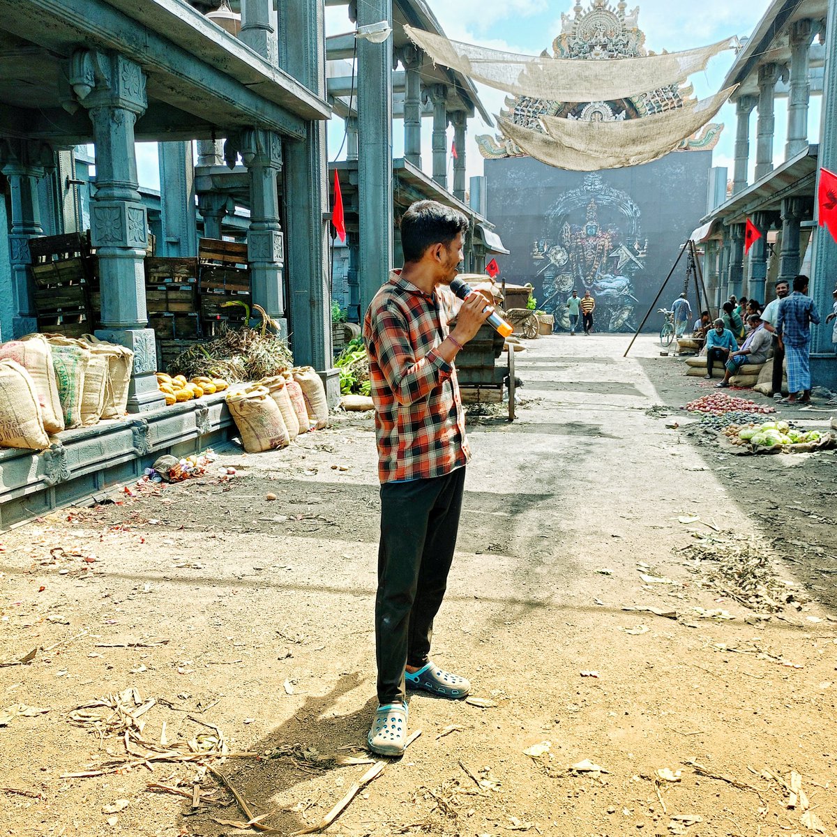 Boggulu9's tweet image. I&apos;m just 25  😔

#Timepass 🦊