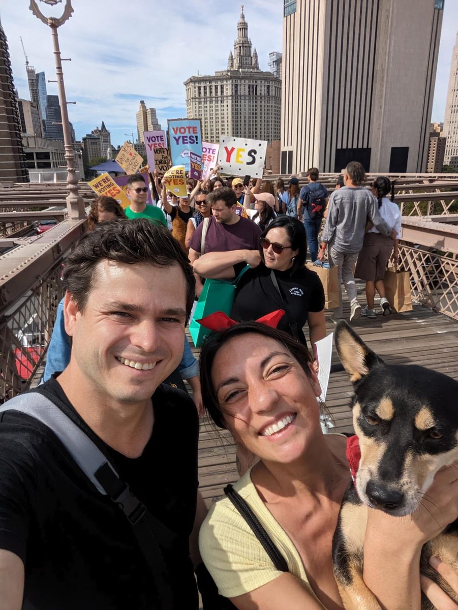 simon_rosenberg's tweet image. Daughter, son-in-law and dog Coco on the #WalkForYes across Brooklyn Bridge NY. 
Lots of supportive Aussies in New York who will #VoteYes. #Yes23