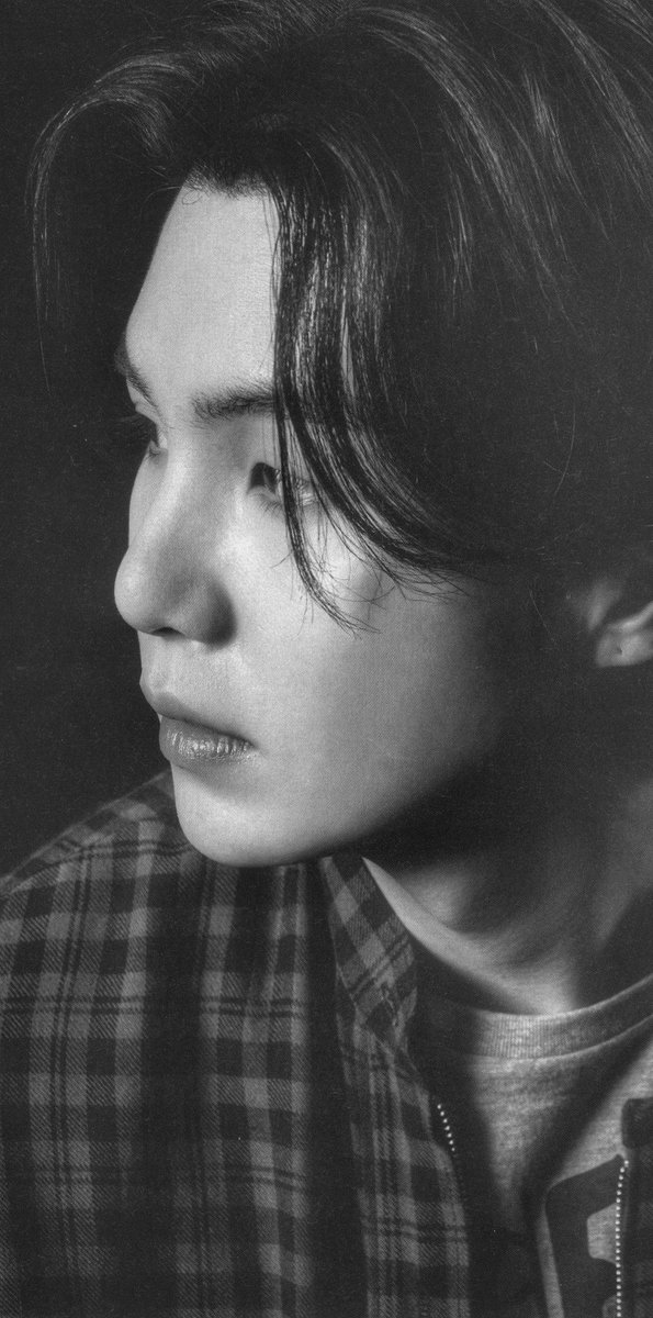 BTS_SUGA77's tweet image. 안녕하세요 아미 여러분 떠나서 너무 아쉽지만 여러분의 응원과 좋은 소망으로 잘 지내겠습니다 🥺🪖
나는 당신을 모두 사랑합니다🫶🏻💜