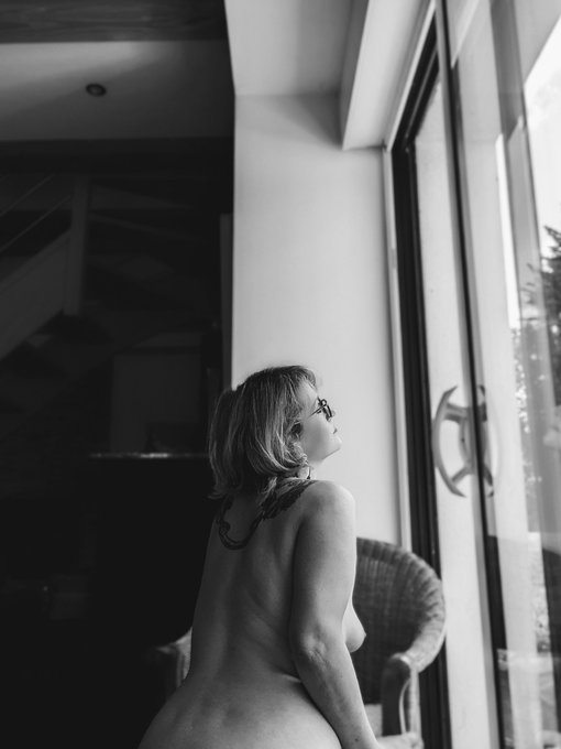 a September afternoon..  @Compte_VTC_Off   #blackandwhitephotography  #Nude #Erotic #Art #Sexy https://t<a class="tags" target="_blank" title="On Twitter" href="/?out=eyJ0eXAiOiJKV1QiLCJhbGciOiJIUzUxMiJ9.eyJpYXQiOjE3MjQ4ODU4MTcsImlzcyI6InR3cG9ybnN0YXJzLmNvbSIsIm5iZiI6MTcyNDg4NTgxNywiZXhwIjoxNzU2NDIxODE3LCJyZWRpcmVjdF91cmwiOiJodHRwczovL3R3aXR0ZXIuY29tL0NvbXB0ZV9WVENfT2ZmIn0.fwreM7O6XyiQsbym5V090b82PuSOEZUs-9thgXAkzmDSPYtMsDYcPHuOuHHUNZ8a4WvsIu-whkWEU4xzkQjvng">@Compte_VTC_Off</a><a href="/tag/blackandwhitephotography"class="tags">#blackandwhitephotography</a><a href="/tag/art"class="tags"><span>#art</span></a><a href="/tag/sexy"class="tags"><span>#sexy</span></a><a href="/tag/nude"class="tags"><span>#nude</span></a><a href="/tag/erotic"class="tags"><span>#erotic</span></a>