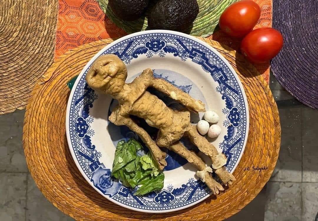 memexdiex's tweet photo. qué pozole fit ni que nada, hoy tocan tamaliens! https://t.co/y7l7S4MAVV