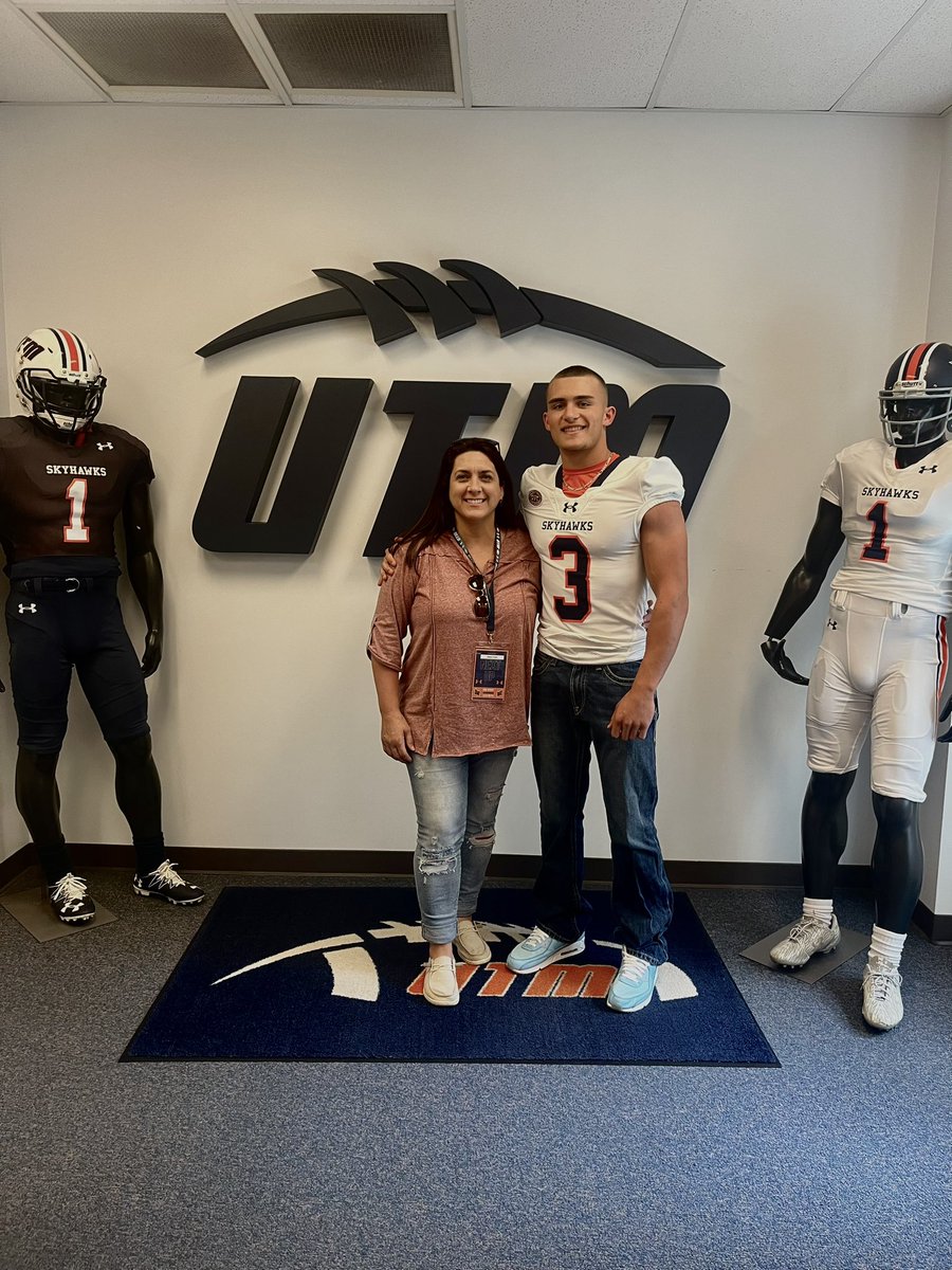 A great visit today at UTM.. Thanks for having me <a href="/CoachSantana_/">Devin Santana</a> …

<a href="/JCraig_2/">JaVaughn Craig</a> <a href="/KevinSmithRB/">Kevin Smith</a> <a href="/MagnoliaAllstar/">Magnolia Sports Association</a> <a href="/MagnoliaAllstar/">Magnolia Sports Association</a> <a href="/westFloridaUWF/">University of West Florida</a> <a href="/PrepRedzoneMS/">Prep Redzone Mississippi</a> @CoachBoomerDSU <a href="/kemonhall_/">K.Hall</a> <a href="/stanhill_4/">Stan Hill</a> <a href="/Coach_TMacon/">Travis Macon</a>