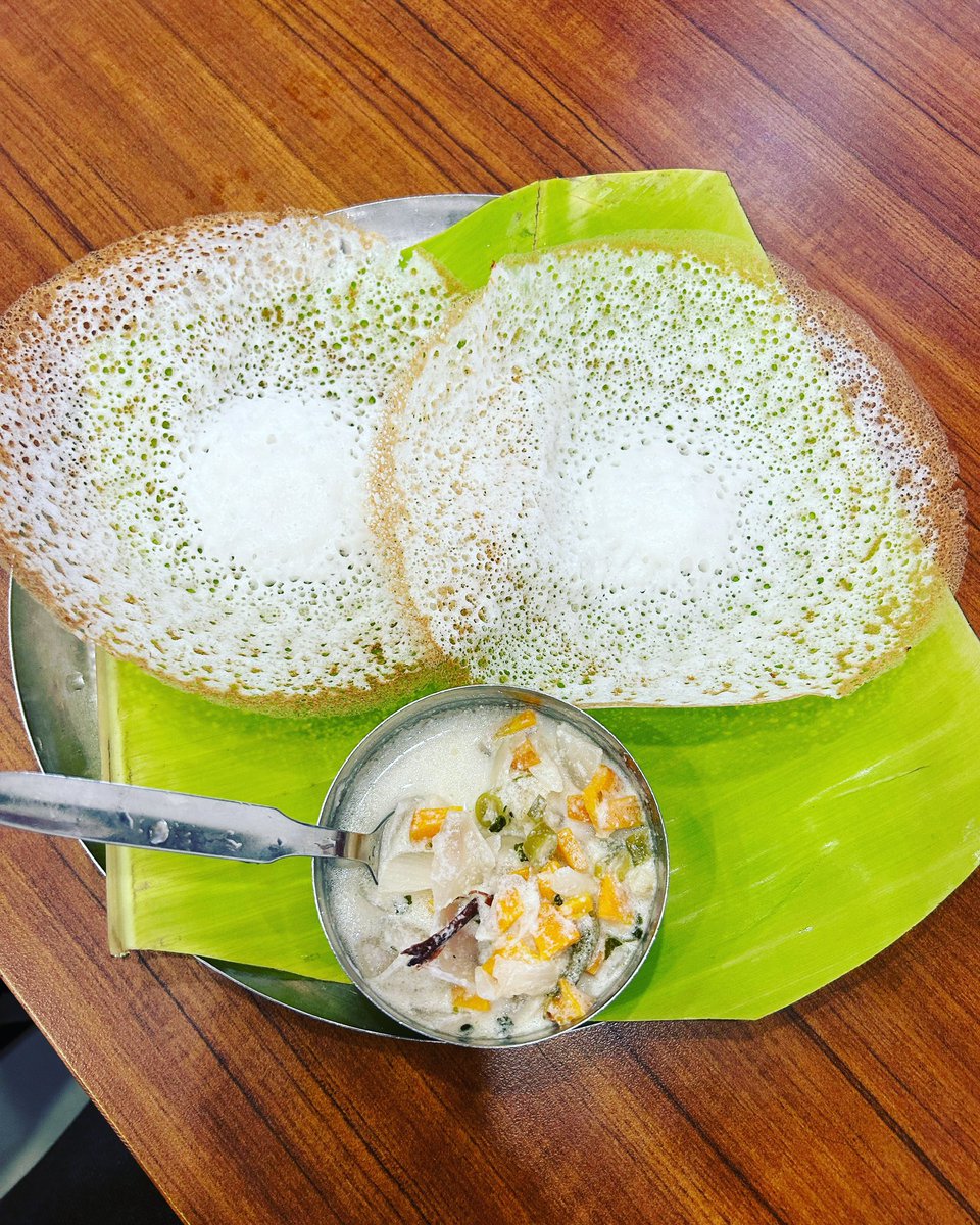 BlBlvishwa's tweet image. Sunday morning breakfast -authentic tasty appam with veg Kurma in arya park veg restaurant Trivandrum. (Diabetics must eat double the quantity of veg kurma and add little sprouts or Greek yogurt as a protein source to avoid sugar spikes ) #appam