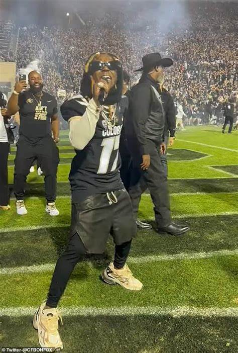 The_Real_DeZiel's tweet image. Lil Wayne probably rapping right now about Coach Prime in overtime #Colorado #CSUvsCU