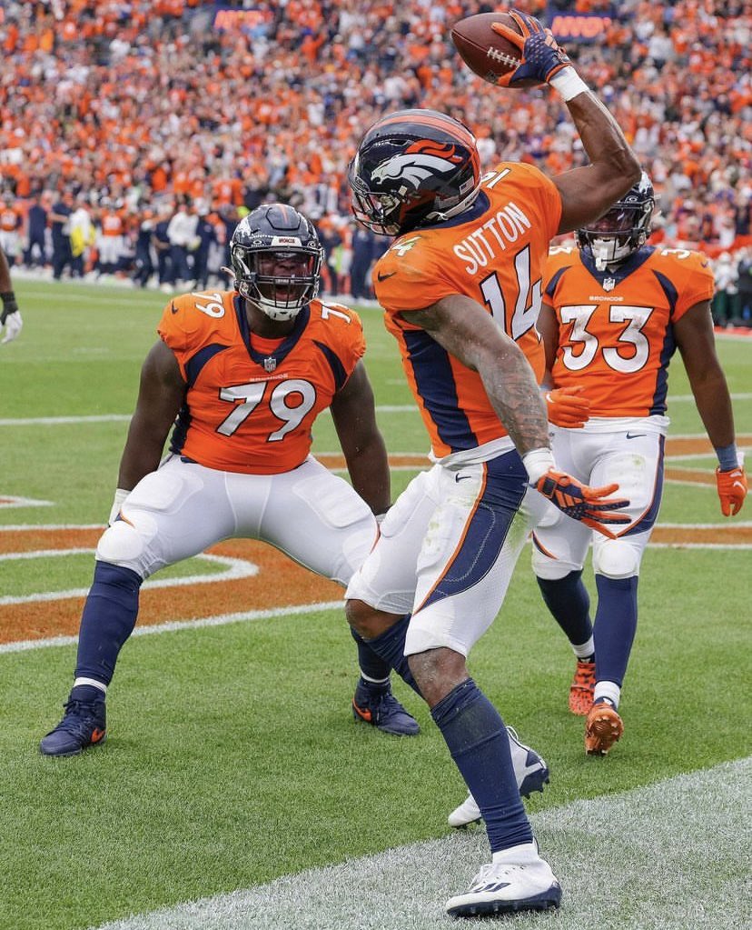 MileHighMims's tweet photo. Y’all thought this Colorado football was entertaining? Real Colorado football today! https://t.co/2Be82gfE54