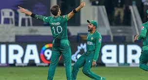 Saim_Qaidi943's tweet photo. #supportBabarAzam #supportShaheenShah
WE ARE WITH YOU GUYS @babarazam258 @iShaheenAfridi @TheRealPCB
We know that this propaganda is fake and the team is united
#BehindYouSkipper #BabarAzam #ShaheenShahAfridi https://t.co/PfwFrckaeK