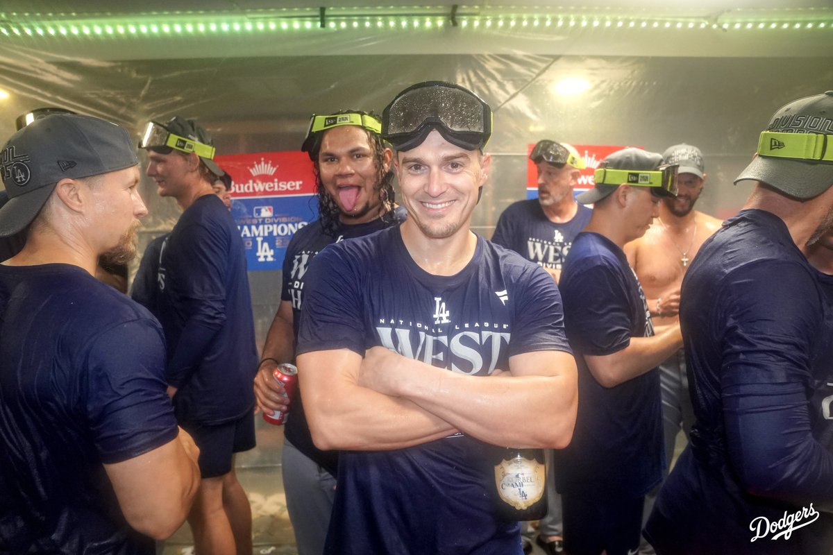 Dodgers's tweet photo. Kiké is a vibe. https://t.co/RkiqLO2naM