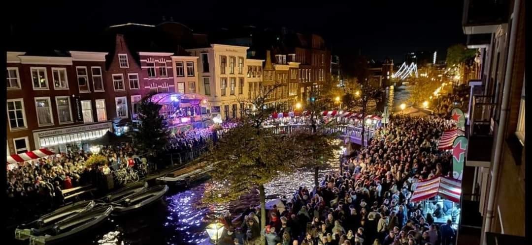 Op 3 oktober staan wij op de Aalmarkt tijdens Leidens Ontzet <a href="/Stadsbrouwhuis/">StadsbrouwhuisLeiden</a>  Showtime 18.00 uur.
#TheNakedTruth #GoldenEarring #Tribute #HutspotAlley #festival #Leiden