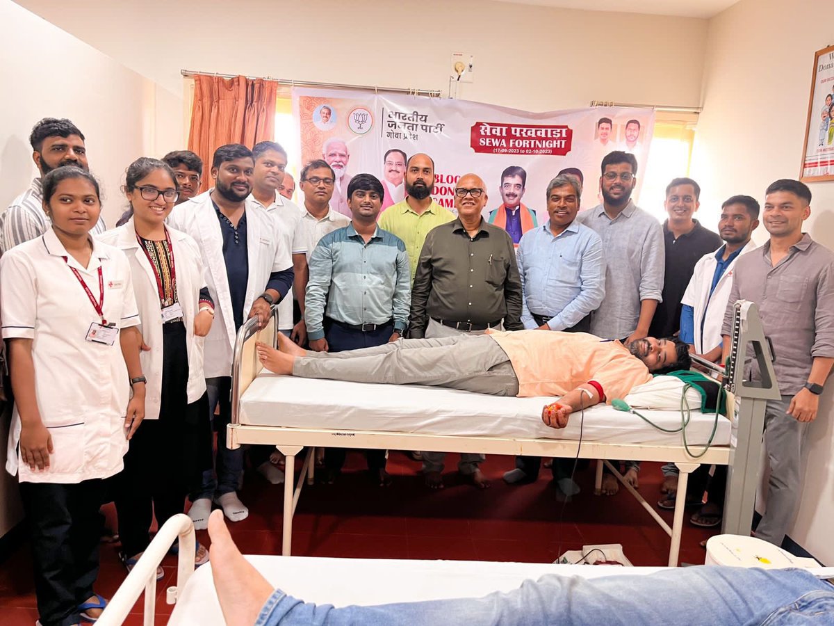 Bjym4margao's tweet photo. Blood donation camp organised on the occasion of our beloved @narendramodi ji’s birthday ♥️ in presence of our Ex. CM and MLA @digambarkamat and @DamuNaik and karyakartas of BJYM south goa @BJYM 
@GoaBjym @BJP4Goa @BJP4Madgao https://t.co/nuwYvQ4yDu