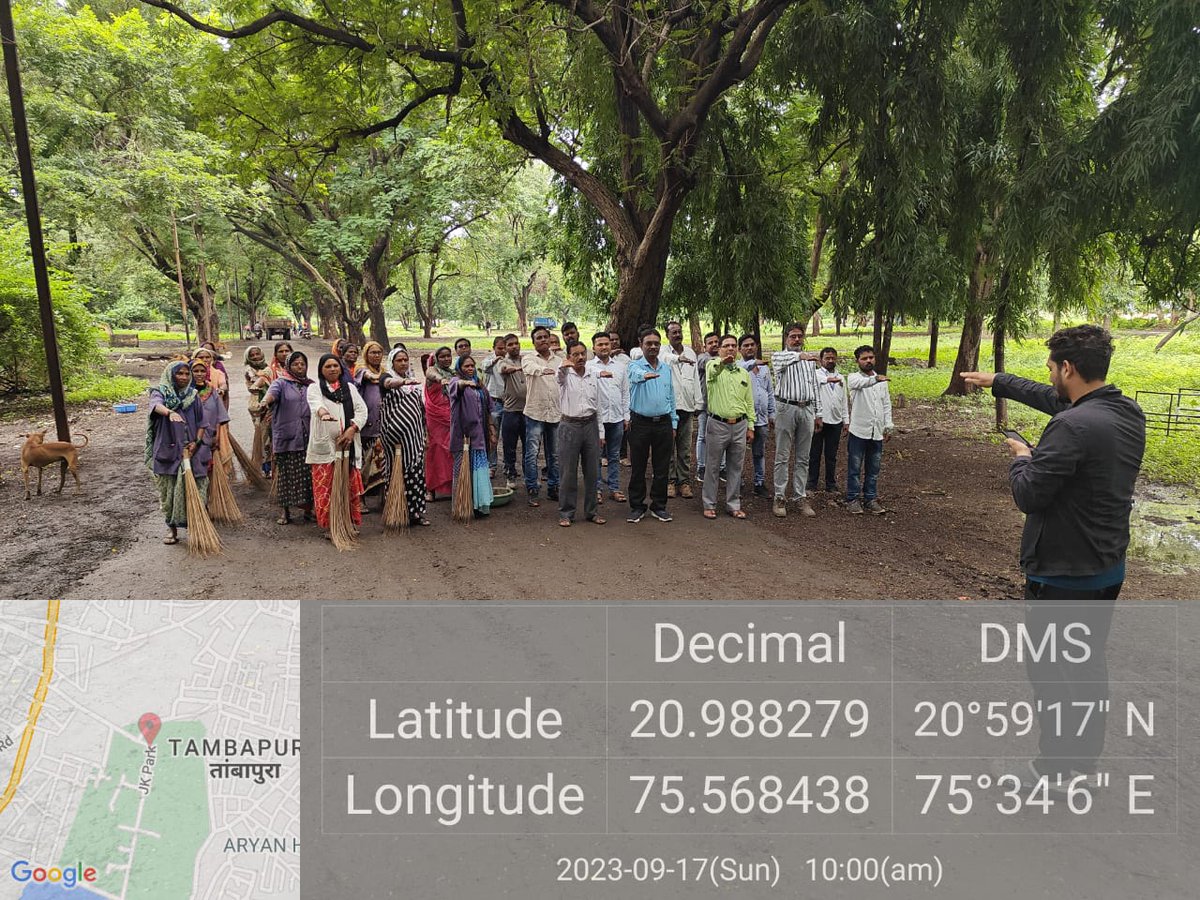 स्वच्छ भारत अभियान व स्वच्छता  पंधरवडा अंतर्गत स्वच्छता ही सेवा व इंडियन स्वच्छता लीग अंतर्गत सेवा दिवस म्हणून आज दि. 17/09/2023 रोजी सकाळी ८.३० वाजता मा.आयुक्त विद्या गायकवाड यांचा मार्गदर्शनाखाली स्वच्छता अभियान जळगाव येथे आयोजित करण्यात आले होते.