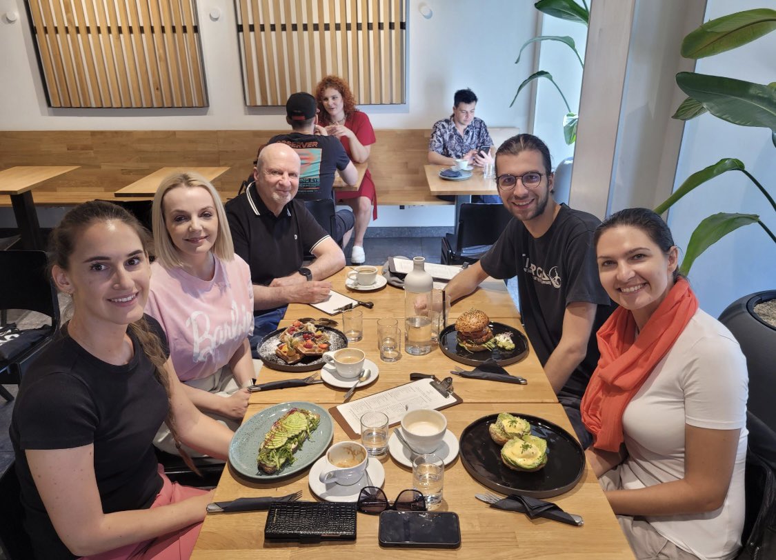 tomorrow_uni_'s tweet photo. Our Vienna learner hub sharing ideas over breakfast ๐ก
โIf you want to go fast, go alone, if you want to go far, go together.โ
@crebernik7791 #toufortoday https://t.co/AKcdUZGhFR