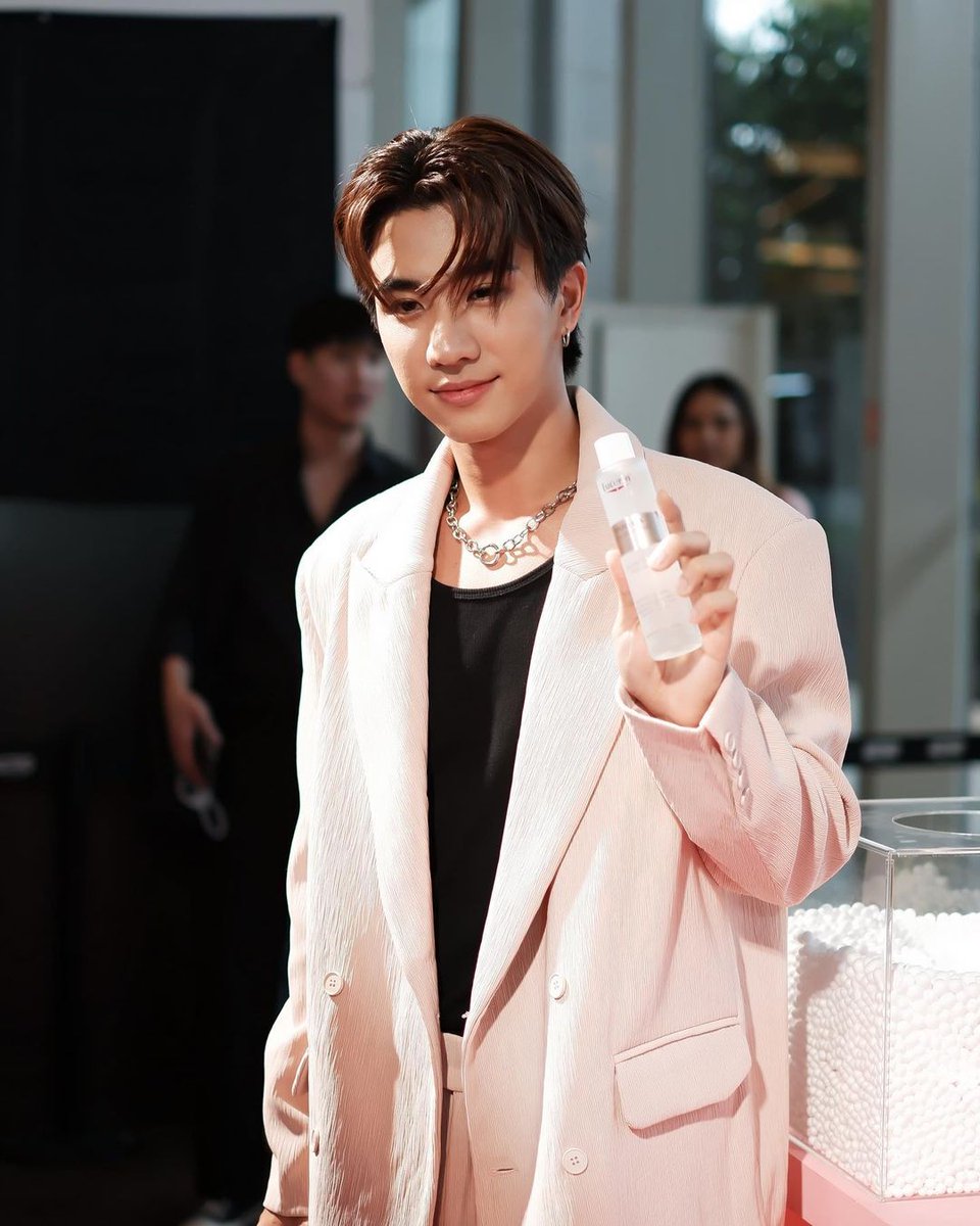 ppe2003perth's tweet photo. น้องเพิร์ธหล่อมากกกก~~~🖤😍🥹
Cr. IG isahmael
🖇️https://t.co/2ln8rcCxEZ…
Perth_Eucerin
#EucerinxPerth
#KDPPE #PerthTanapon
#EucerinxMchoice2023
#Mchoice2023 https://t.co/qqEH93hpwz