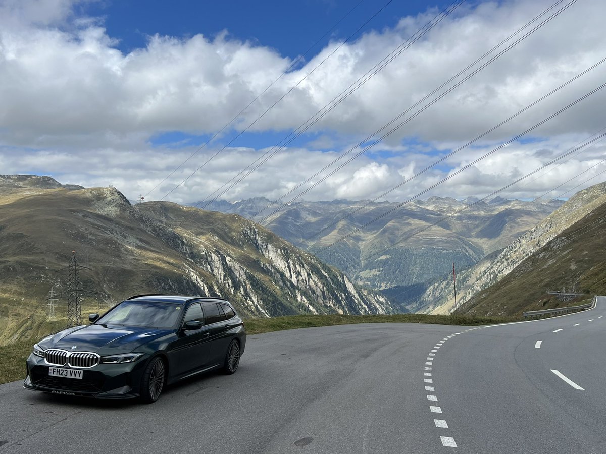 RSdriver00's tweet photo. 1,700 miles now covered in the Alpina, including its first autobahn blast and first alpine passes.  As a family car it’s been magnificent, if understandably a little more suited to the autobahn than the mountains. https://t.co/2h1zI2GnpI