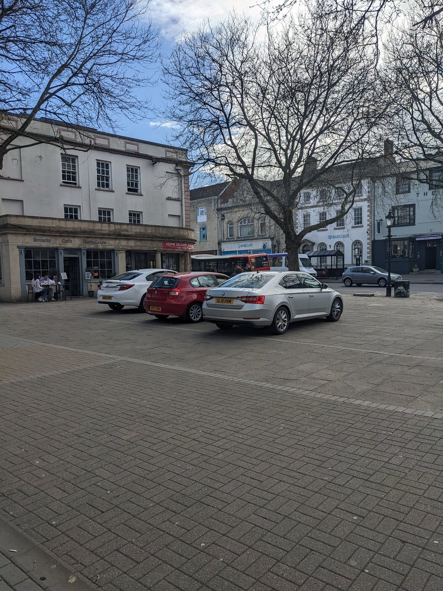 This Tuesday, 4-8 pm, Corn Exchange, 2nd public drop-in for High St Engagement. 
What will make the High St a better space for you to shop and meet and rest and wait for dance class to finish etc...? 🛍️🎁💈🏬🌳🌲⛲🪑🚰🦋☔💳