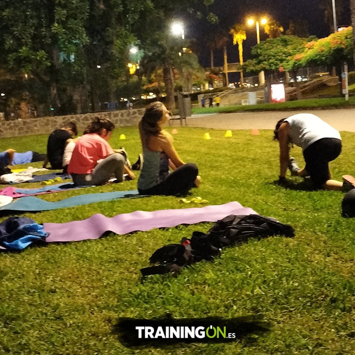 TrainingOnLPA's tweet photo. "Después de una sesión de entrenamiento, nuestro grupo se reúne para estirar, disfrutando de la simple satisfacción de cuidarse. Únete a esta comunidad comprometida en mantenerse saludable y relajado al final del día.
📍https://t.co/bV2e31eF9c📍
🌅💪 #CuidadoPersonal #Bienestar" https://t.co/rA0mGvRwBI
