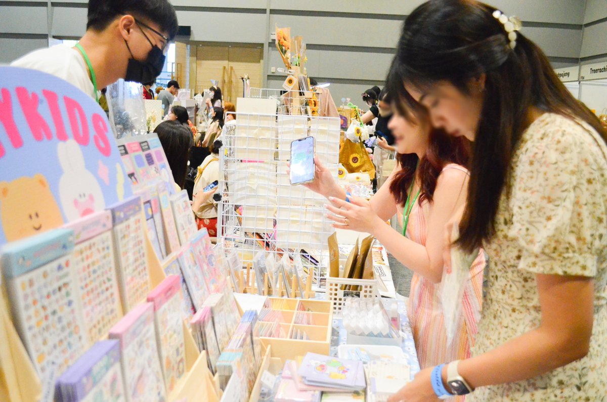 Illust Fusion ประกอบร่างสร้างเส้น tweet media