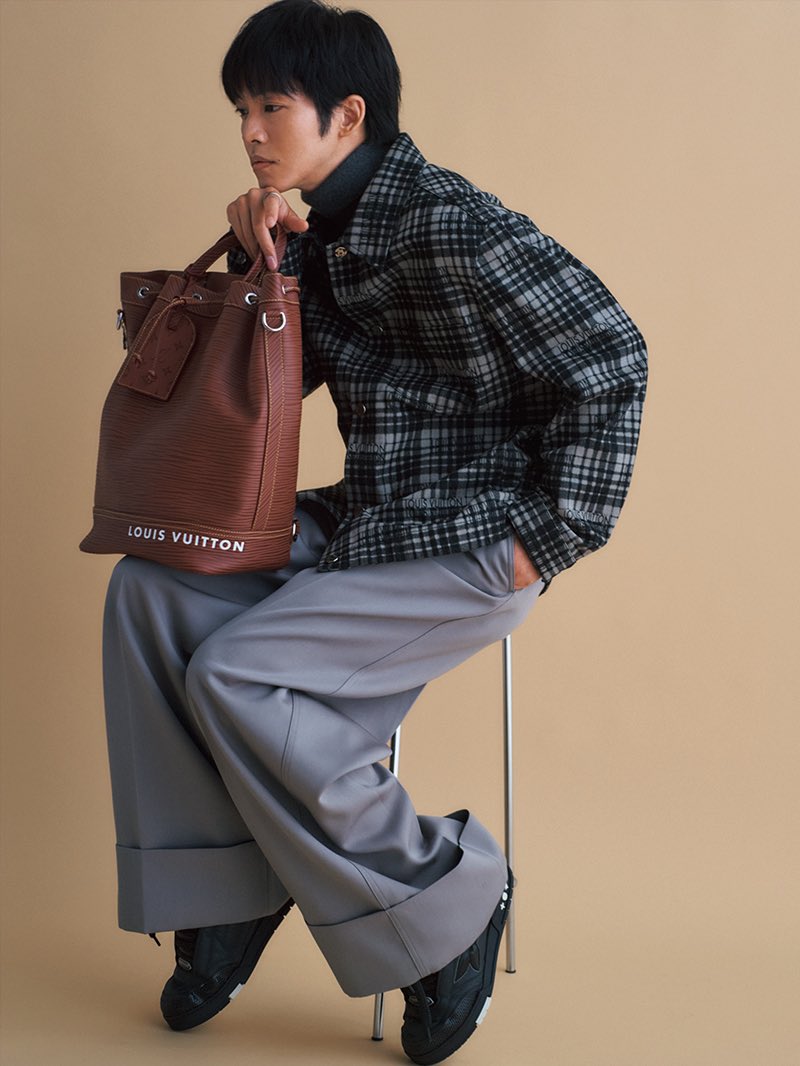 【コーデの差し色に♪】ルイヴィトン スリングバッグ 集英社UOMO(ウオモ)編集部 on X: