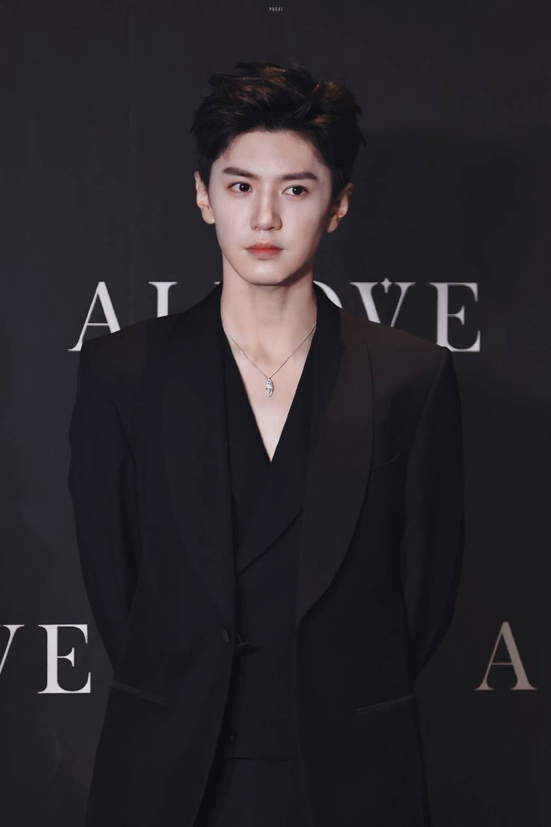 romteera_p's tweet image. รักเค้า🥰😍😘😊🥰😍
#CZY #เฉินเจ๋อหย่วน #陈哲远 #ChenZheyuan
cr.ในภาพ