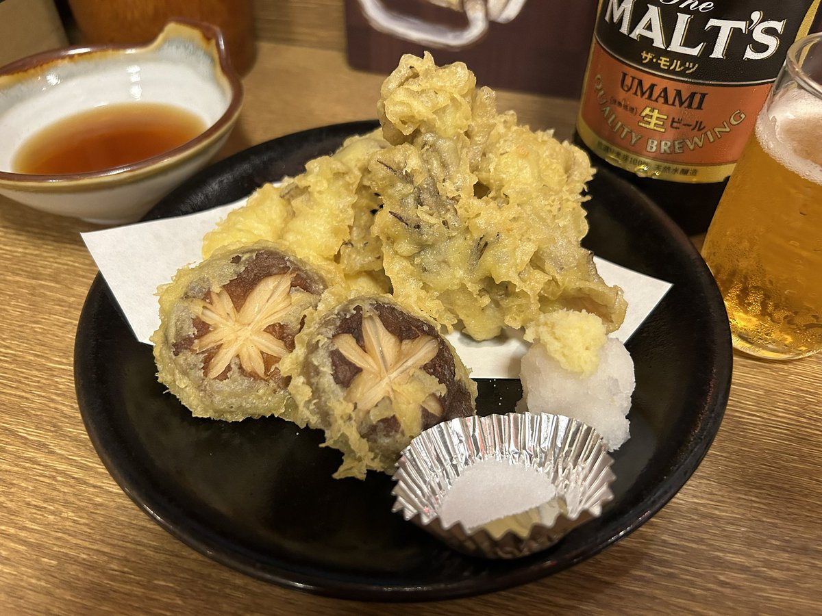 #お久しぶり #お疲れさま〜っす ♪ from #樽平府中店 ♪ 9月の #おすすめメニュー より「#真鯛刺身」「#きの子天ぷら盛合せ」(^^) さあ  #カンパイ〜☆） #大衆居酒屋樽平.#居酒屋 #居酒屋大好き #大衆居酒屋 #樽平 #サントリー旨味 #suntoryumami #ビール #beer #ビール大好き