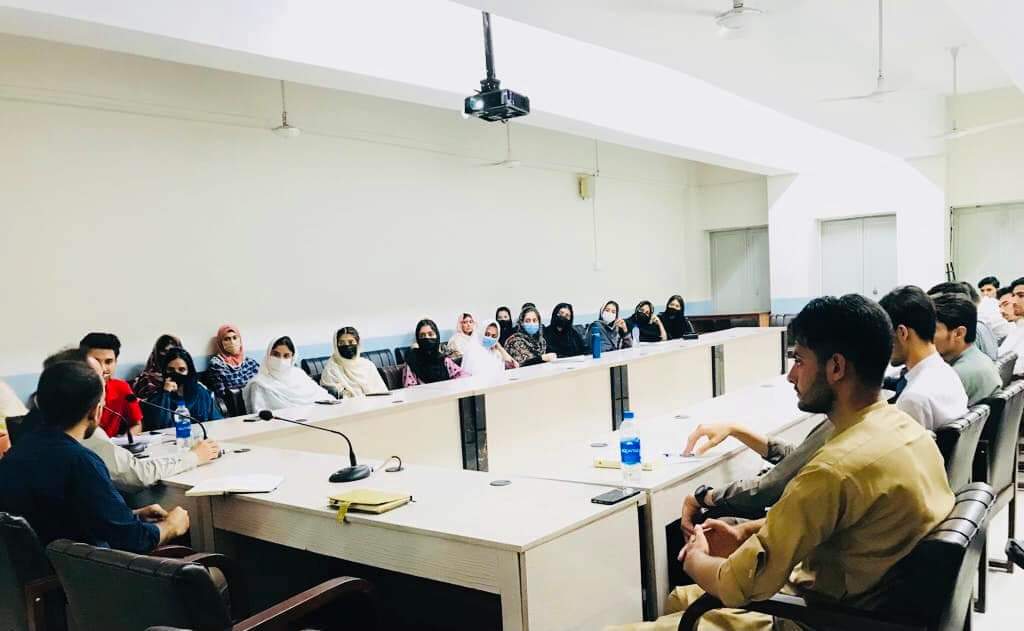 DoPS_UoP's tweet photo. One Day Seminar on "Press Freedom: Challenges and Implications for Democracy" organized by Literary Society, Department of Political.
Guest speaker: Prof. Dr. Faizullah Jan, Chairperson Department of Journalism.

World Democracy Day https://t.co/7mmWVwKFCE