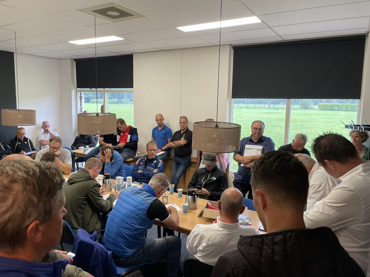 Clubcompetitie tweet media