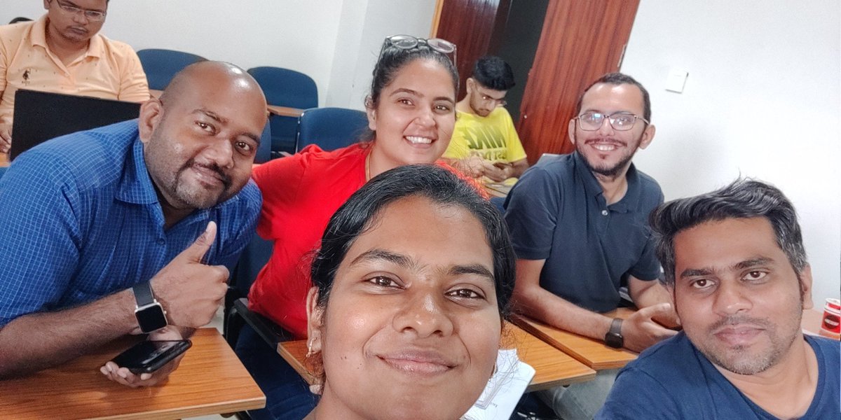 Iam_vidi's tweet photo. The main advantage of digital marketing is it reaches a wider audience at an affordable price.Unlike TV or print advertising, it allows truly personalised marketing. (1/2) #DMEC23 @_YashxD @Sidshank297 @Nature_prax https://t.co/FpVAJV72Cw
