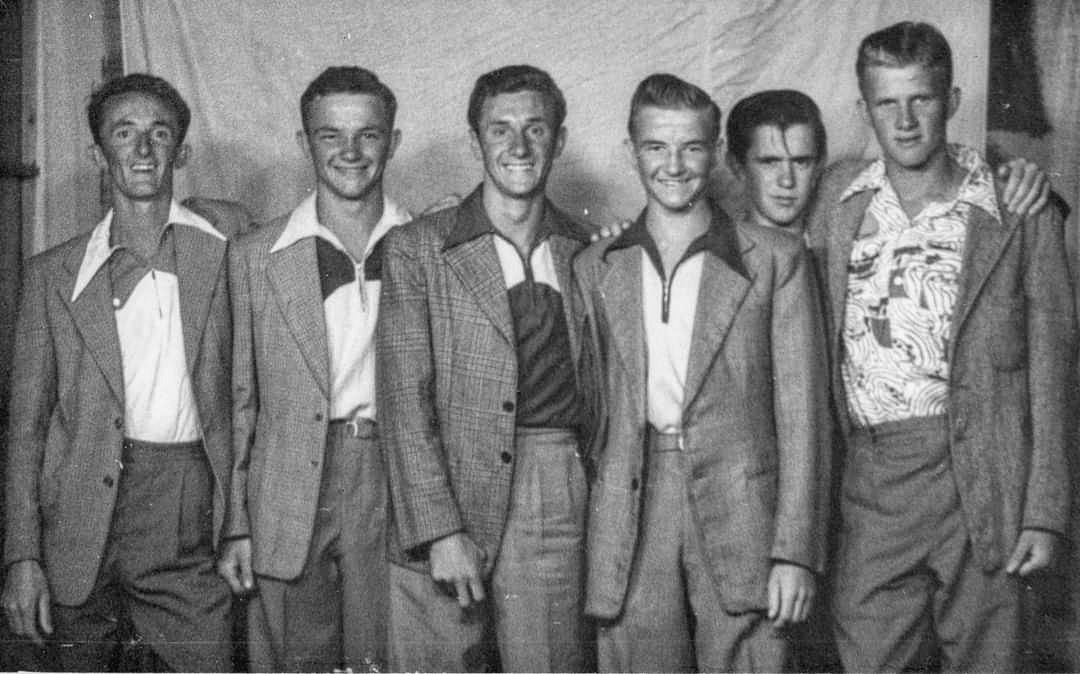 Tell me it's the 50s without telling me it's the 50s. My father, extreme right, with team mates around 1953 or so.