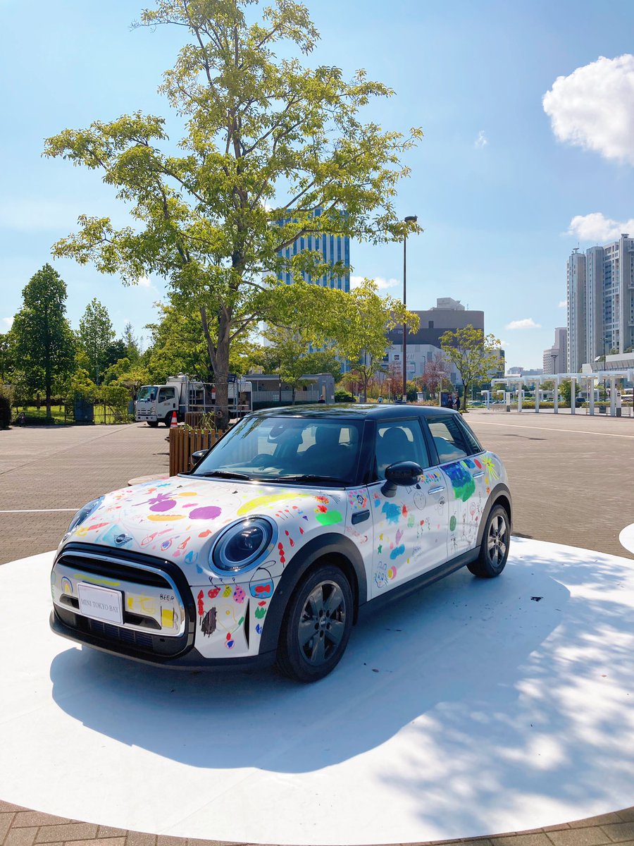 Utsunko's tweet image. 18日月曜日
✴︎11:00-12:00
✴︎12:00-13:00
夢の広場にてお待ちしております🙌
#artbaytokyo #carpaint #BMW #MINI #イラスト #ワークショップ