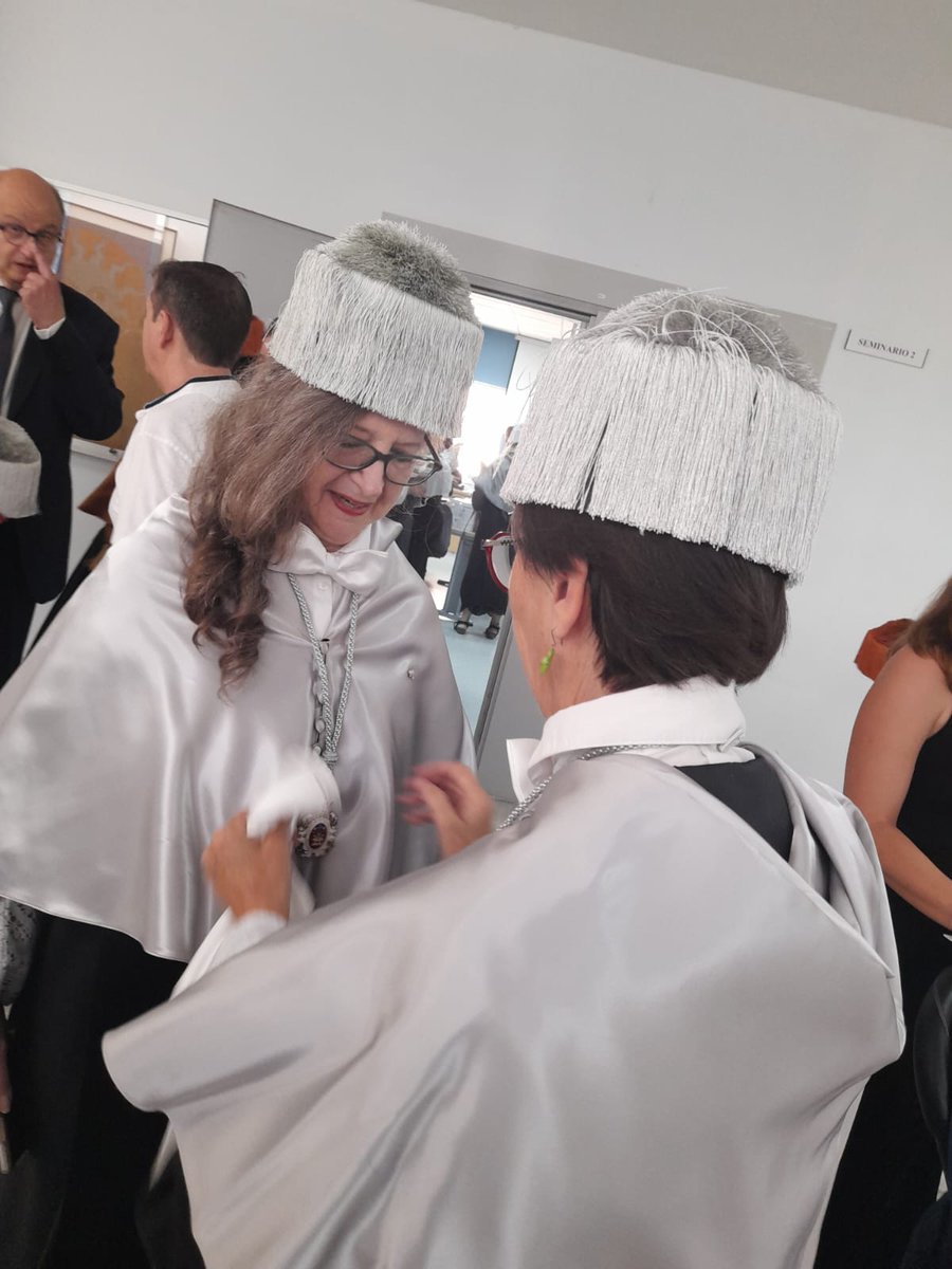 Dr. Doris Grinspun 🇨🇦 RN, PhD, FAAN, O.ONT (@dorisgrinspun) on Twitter photo <a href="/SBarrientos87/">Sergio Barrientos-Trigo</a> Gran dia ha sido para mi, Sergio, por conocerte y escuchar de tu importante trabajo y dedicacion👏🏼
GRACIAS tod@s por hacer del honoris causa de Dra Moreno una GRAN celebracion para ella y nuestra hermosa #Enfermería 💓
<a href="/maytemoren/">Cuicienciadora</a> <a href="/Investenisciii/">Investén-isciii</a> <a href="/UHU_Enfermeria/">UHU Enfermería</a> <a href="/falicamacho/">Fali Camacho Bejarano</a> <a href="/SBarrientos87/">Sergio Barrientos-Trigo</a> Gran dia ha sido para mi, Sergio, por conocerte y escuchar de tu importante trabajo y dedicacion👏🏼
GRACIAS tod@s por hacer del honoris causa de Dra Moreno una GRAN celebracion para ella y nuestra hermosa #Enfermería 💓
<a href="/maytemoren/">Cuicienciadora</a> <a href="/Investenisciii/">Investén-isciii</a> <a href="/UHU_Enfermeria/">UHU Enfermería</a> <a href="/falicamacho/">Fali Camacho Bejarano</a>