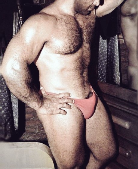 Your muscleboy is awake.
Come use him for a bit?