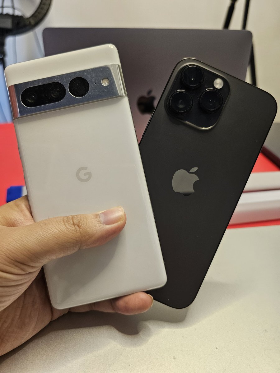 KaroulSahil's tweet image. Few days more to keep them #GooglePixel7Pro #iPhone14ProMax