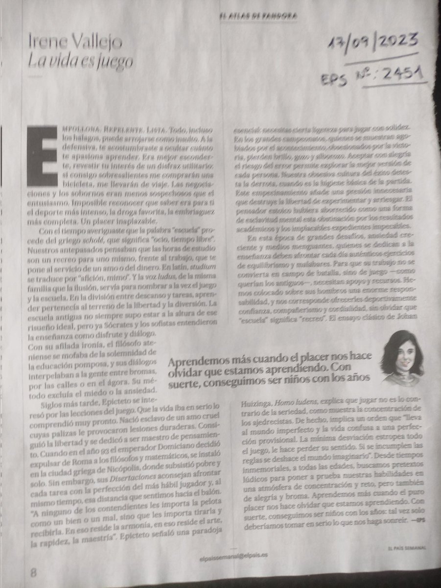 lorcaol's tweet image. Cada septiembre, como por arte de magia, aparece en la prensa escrita un artículo que estimula la labor de los docentes. 
Hoy, Irene Vallejo, sabia filóloga y escritora, nos motiva a los que seguimos en la brecha. 
Gracias.