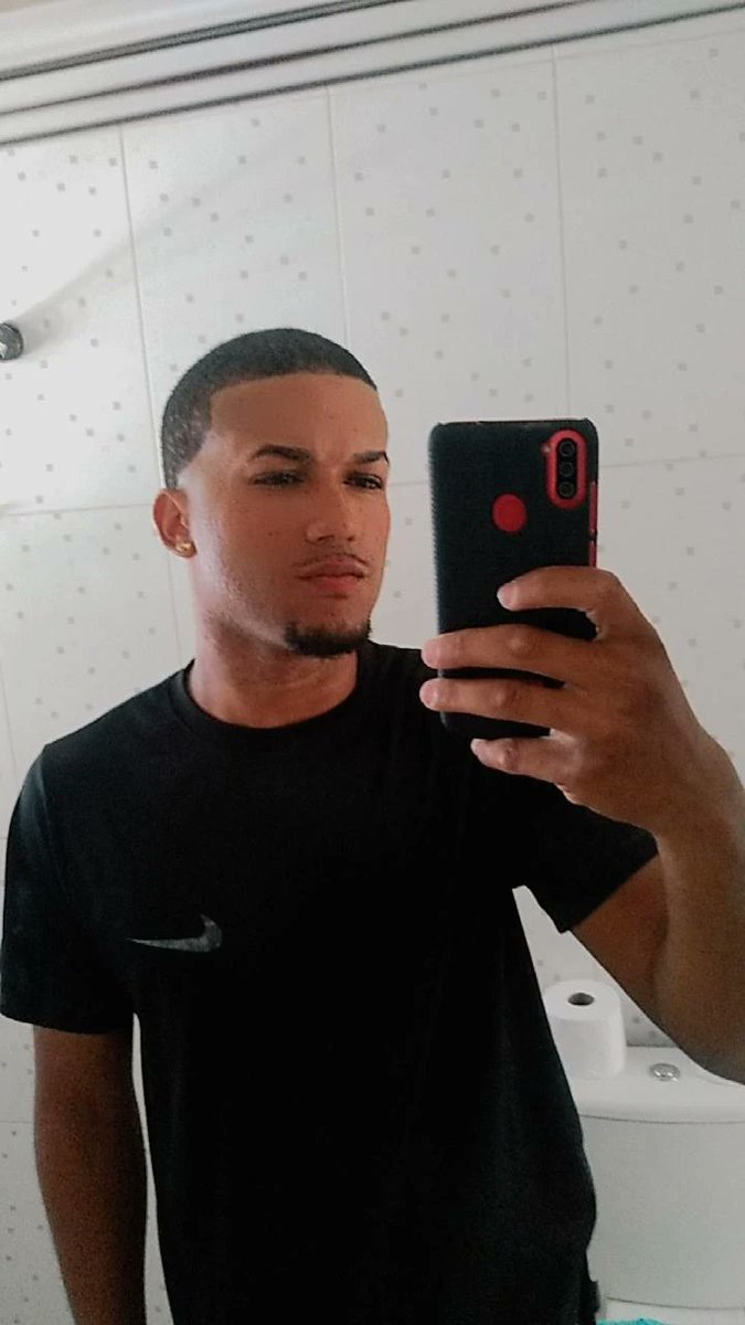 Cabelindancy1's tweet photo. De ontem 😉😏  nem MT bonito pra n dá trabalho nem MT feio pra n te dá vergonha apenas o básico https://t.co/Yp1PUC1p7J