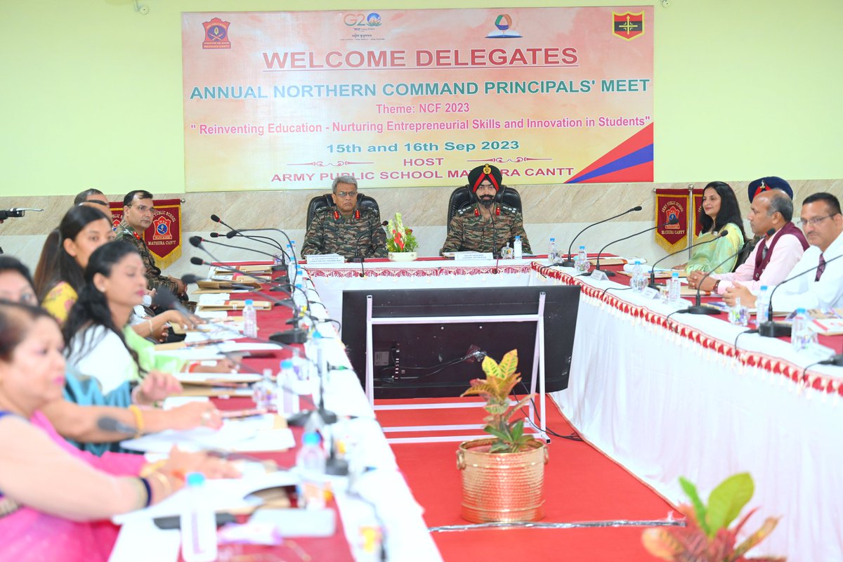 ProDefLko's tweet image. ‘Reinventing Education- Nurturing Entrepreneural Skills and Innovation in Students’ was the selected theme for this year.

#AWES

(2/2)