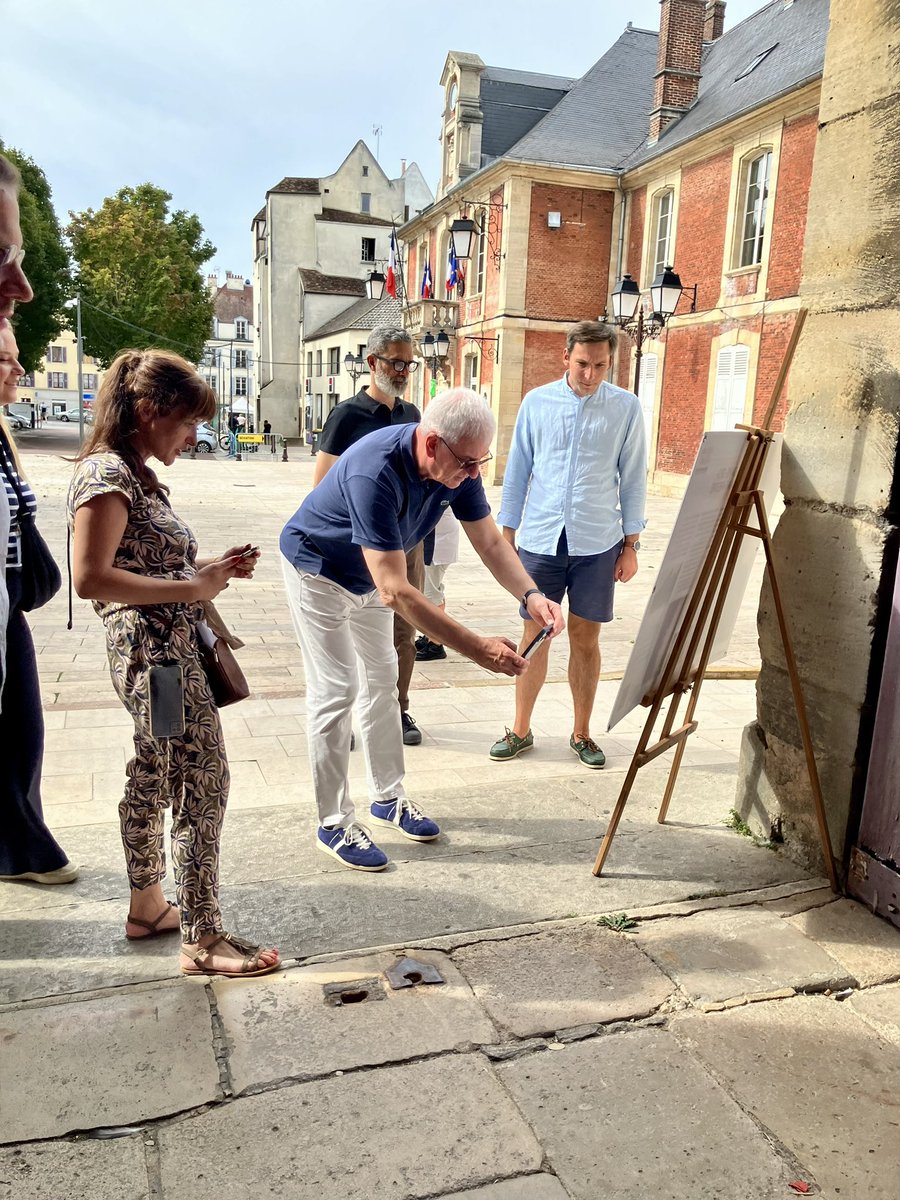 jpm_lagny's tweet photo. #JEP2023 1/2 Ce week-end, la culture s’invite à @VilledeLagny ! Un programme inédit et redynamisé. Un grand merci aux agents municipaux pour cette belle organisation, portée par le service culture ! Merci également à @lagnycommerces et Mme Welinski, nos partenaires sur ce projet. https://t.co/UBtEo6pLVR