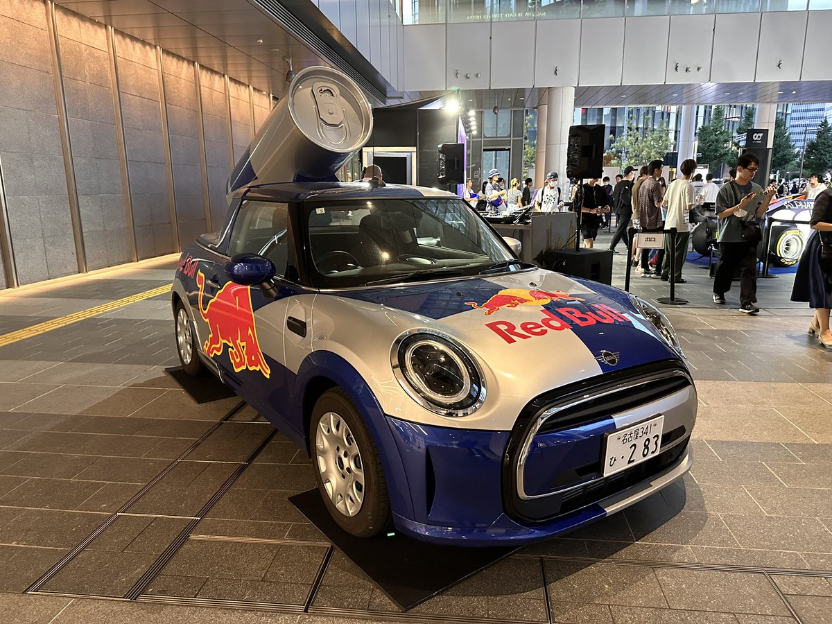 r55sry's tweet photo. MINIのレッドブル久しぶりに見た😭✨ https://t.co/Rli0e9w0dn