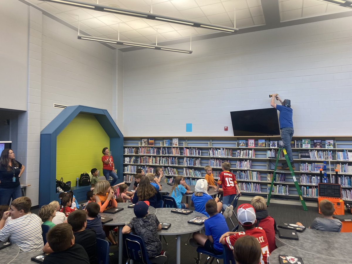 Anne Braun tweet media