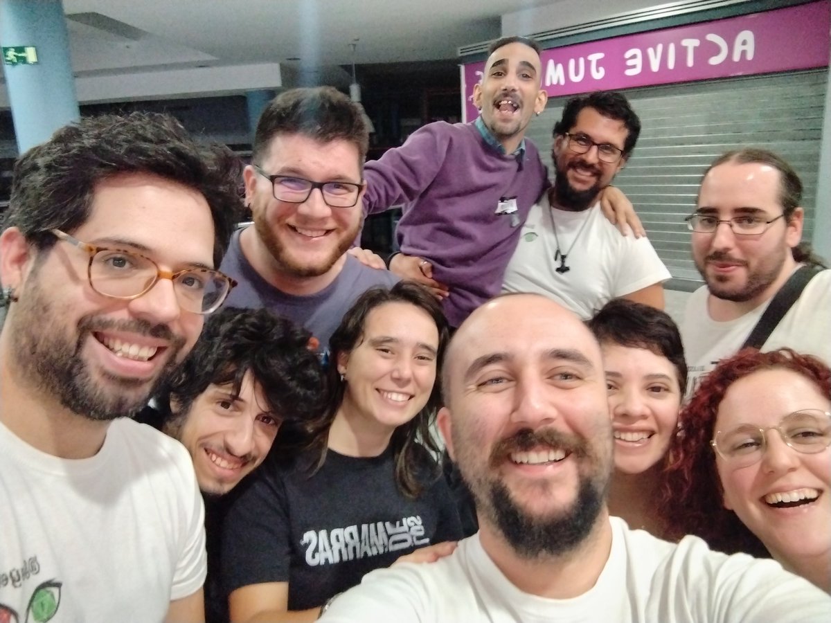 Reunión anual de casi todos los ojos de mago!
<a href="/solosoyBrani/">SoloSoyBrani</a> <a href="/Wolf11724/">Wolf</a> <a href="/ireferbal_03/">ireferbal03</a> la próxima vez os quiero aqui!!