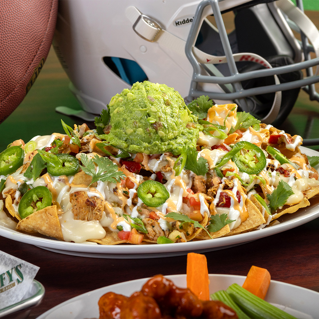 duffysmvp's tweet photo. 🏈 Enjoy #Week2 of the NFL Season with our NEW #FootballFeatures! Including the return of a Fan-Favorite, our Gridiron Nachos! 

#DuffysMVP #ProFootballHeadquarters https://t.co/g4yOgTcOPd