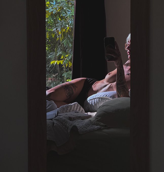 Gm ✨ https://t.co/Y5ByQfJZoh