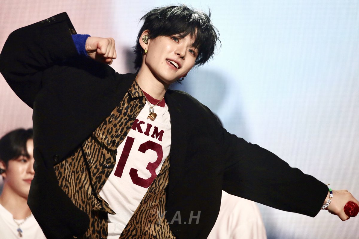 yah_jpm's tweet photo. M.O.V.E🫢🖤by #YOSHI #요시 #ヨシ https://t.co/0UqaVwoqA2
