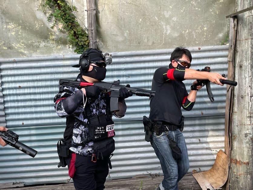 Soldier_TMK's tweet photo. 今日も今日とて #加古川CQB で
1日メディック戦なおサバゲでしたよ
激暑な中激アツな闘いでしたわ
#サバイバルゲーム
#サバゲー
#サバゲーマー
#ポケット中の赤ベロ
#MILITAC
#サバゲーマーさんと繋がりたい
#サバゲーマーと繋がりたい
#どうしたノリさん
#どうしたアイさん https://t.co/x4ZVpxmFoR