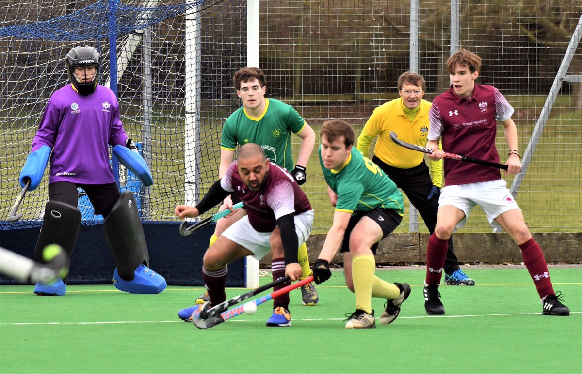 EastOfficiating's tweet photo. You can umpire at any age which Umpire Rob Oakley is proving. He is 70 today! He umpires, plays &amp; is President of @Bedfordhc Happy Birthday Rob 💙🎉 

#eastumpire #umpires #hockeyumpire https://t.co/8vw1TNJV0b