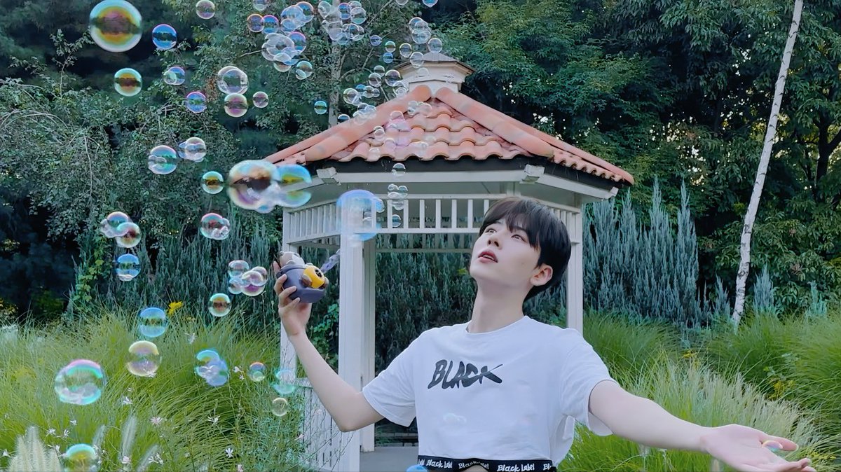 longlong_haha's tweet photo. 🫧

#정현 #이정현 #JUNGHYUN https://t.co/Ds3JP28ZCq